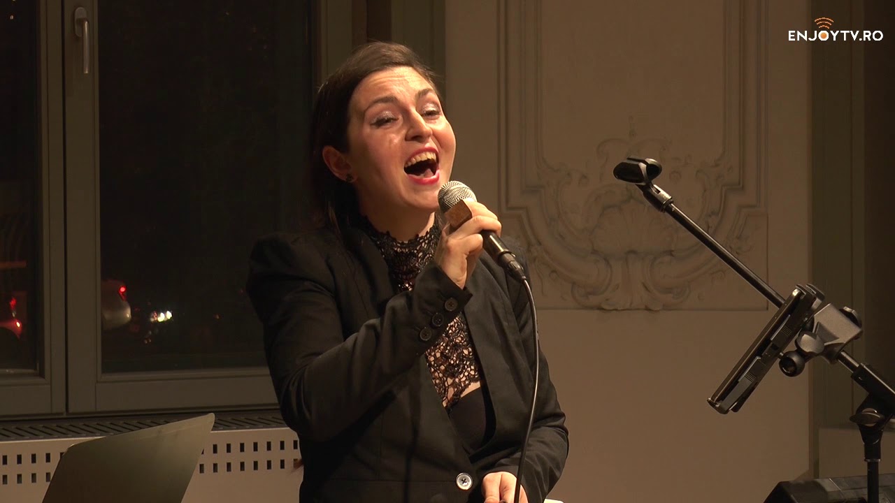 Luiza Zan si ALbert Tajti - Floare albastra