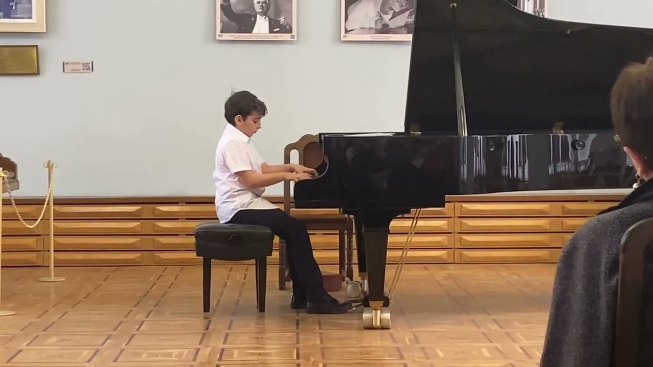 Menua Melik-Haykazyan | Tchaikovsky – Andante Maestoso (Pas de Deux) from The Nutcracker