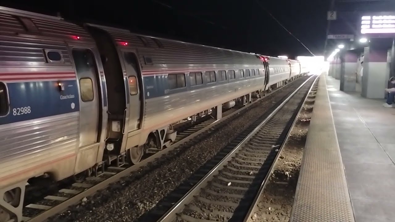 Amtrak Northeast Regional & Commuter Rail Action @ Back Bay Station