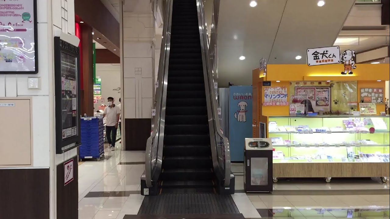 イオンモール明和 エスカレーター
