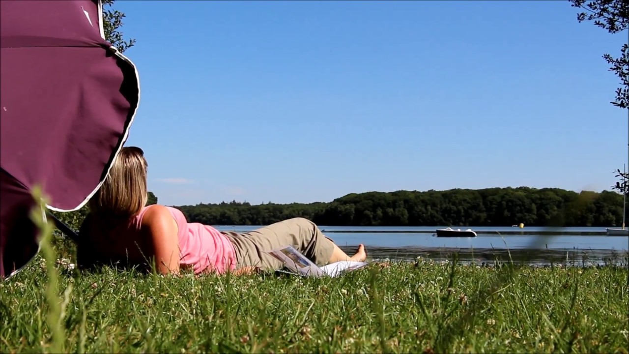 Be relax au lac de Tr&eacute;melin &agrave; Iffendic