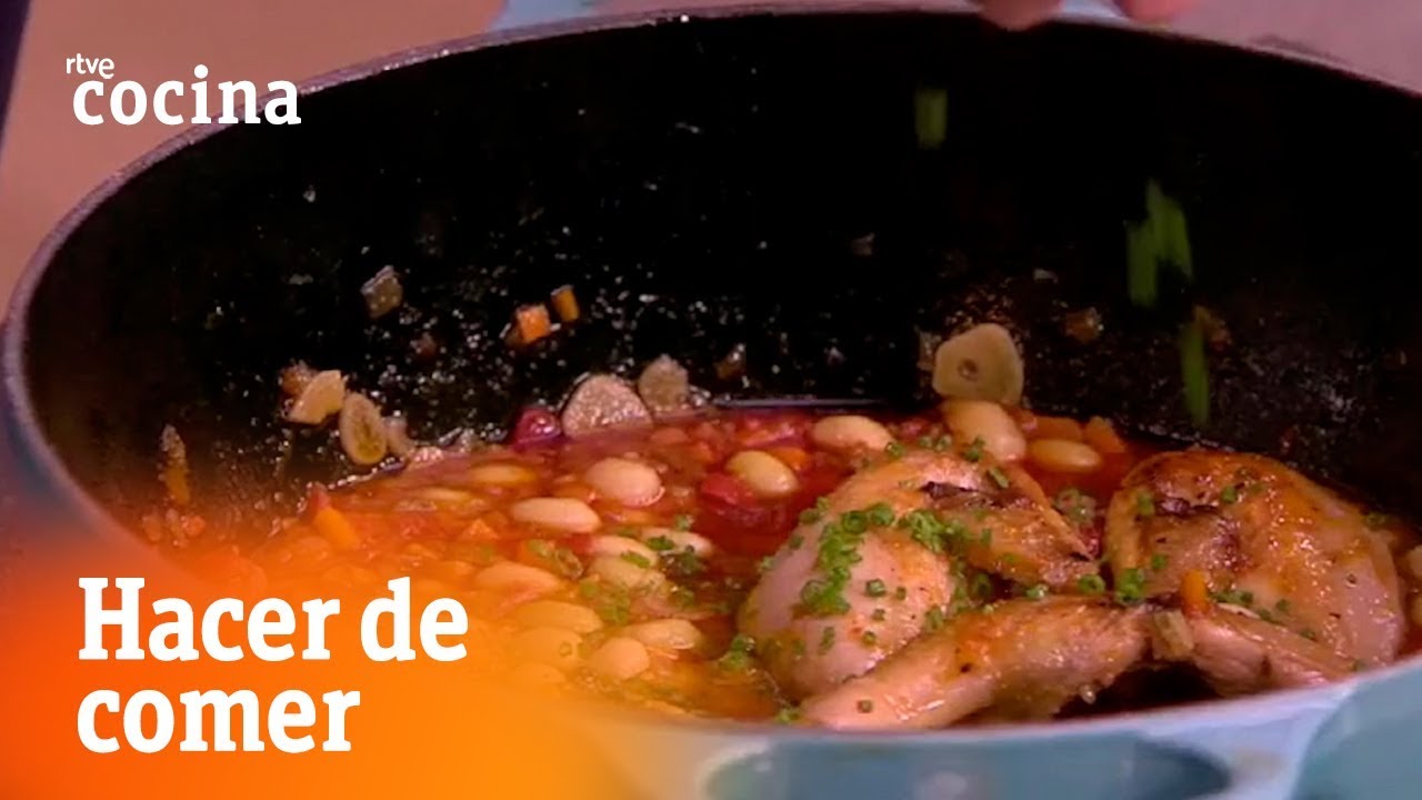 Cómo hacer Pochas con codornices - Hacer de comer | RTVE Cocina