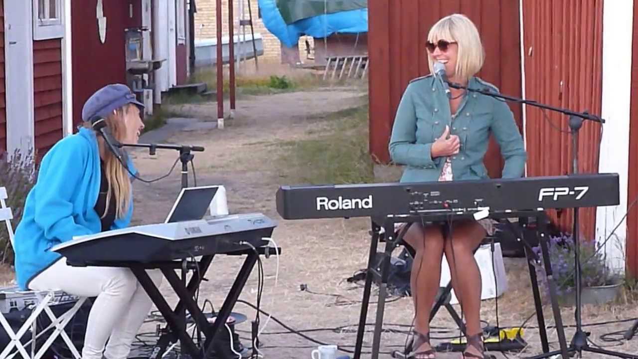 Angelica Alm und Anna Persson: Knockin' On Heaven's Door