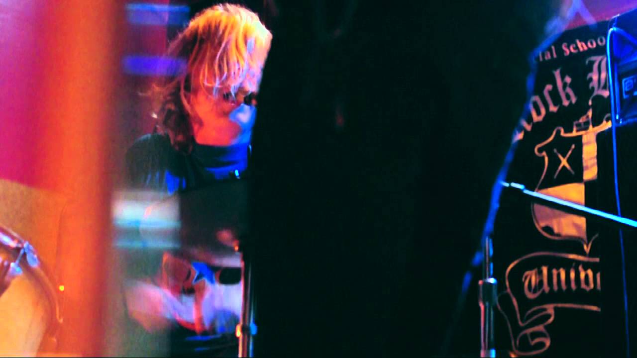 Fuzz (Ty Segall) - This Time I've Got a Reason (KDVS: Live In Studio A)