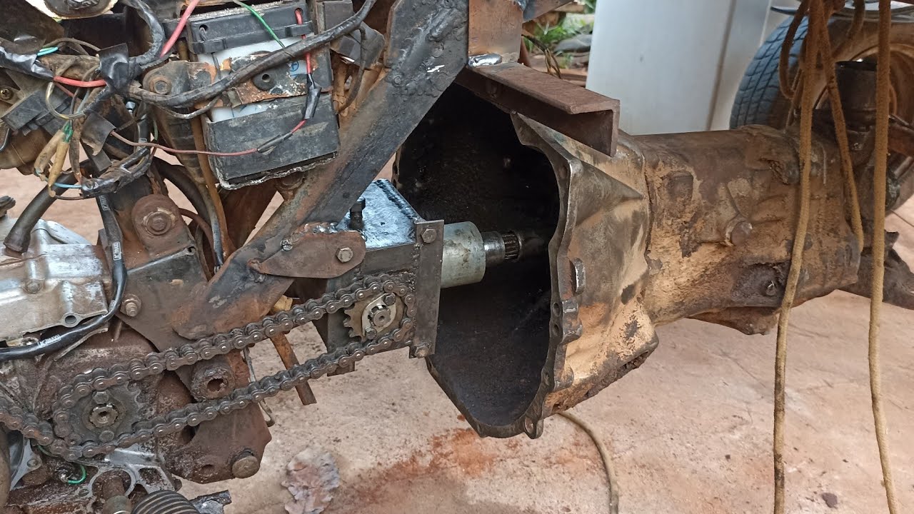 Terminei a caixa 90 graus do Triciclo com caixa e diferencial de CHEVETTE veja como ficou(reversora)