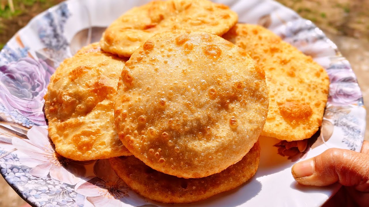 বিয়েবাড়ির মতো রাধাবল্লভী বাড়িতে বানিয়া ফেলুন | Dal-Stuffed Radhaballavi Recipe at Home || #food 