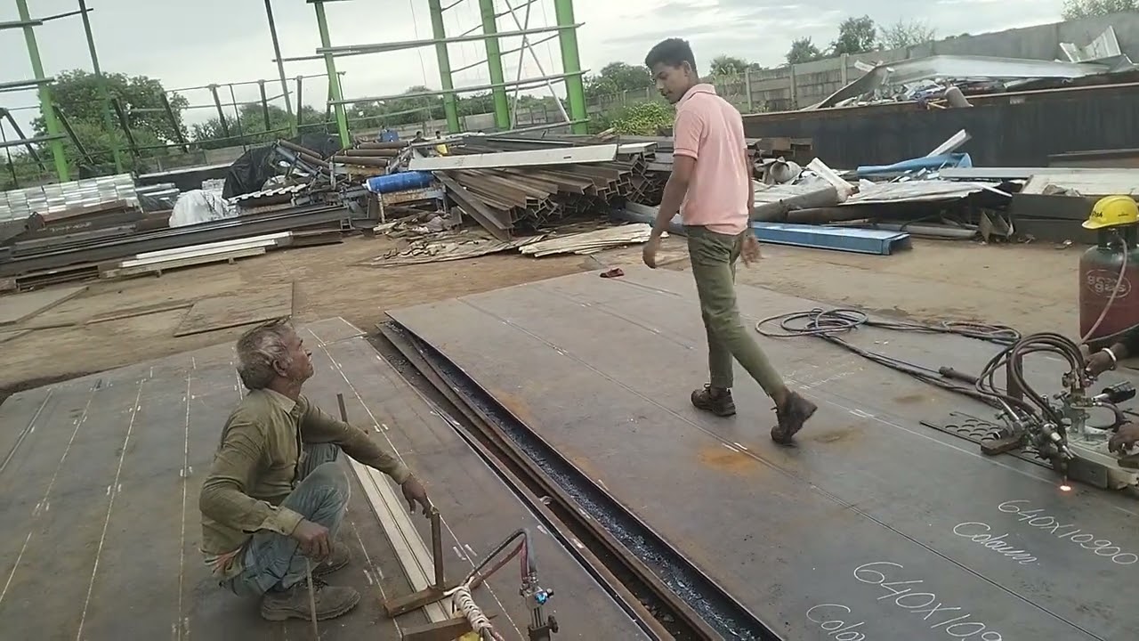 Pag machine plate katting ho raha hai welding shop 