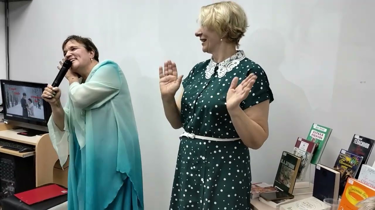 ПЕСНЯ-ПОЖЕЛАНИЕ💐♥️С Праздником,дорогие женщины!!!💐💐💐