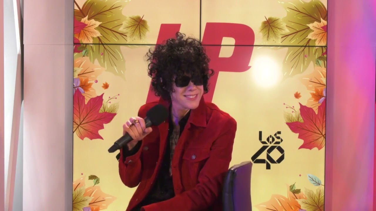 LP - interview & acoustic performance for Ya Párate; morning show on Los 40 Mexico.