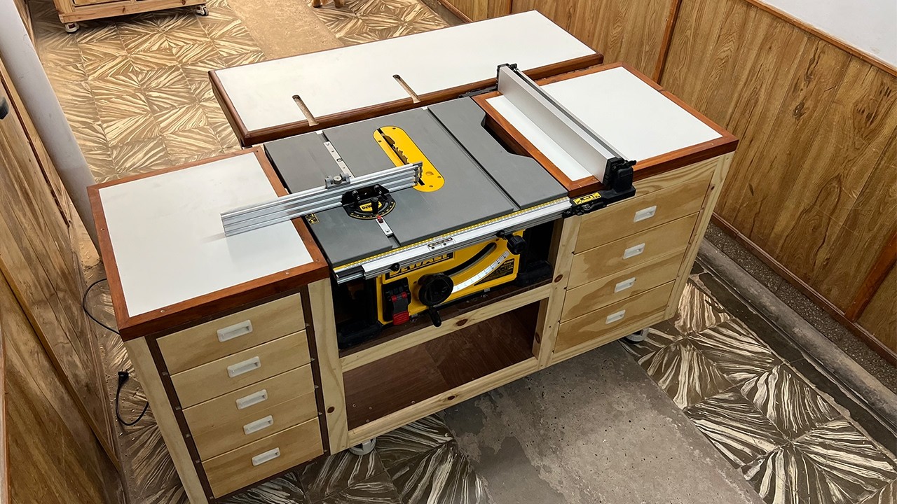 Я построил ЛУЧШИЙ верстак для пилы DeWALT 7492 (БЕСПЛАТНЫЕ чертежи)