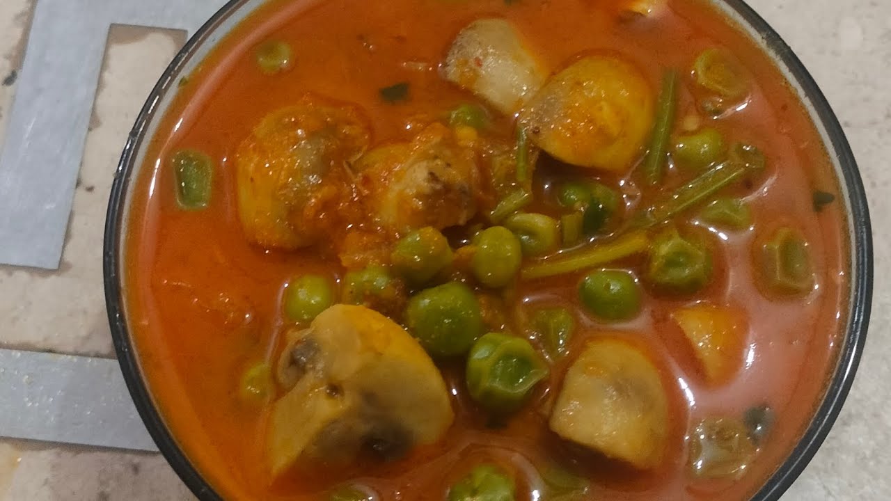 Mushroom Matar Curry | Quick Veg Recipe