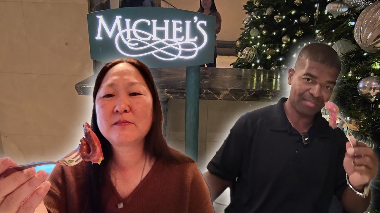 Интерьер культового французского ресторана в Вайкики, работающего с 1962 года.