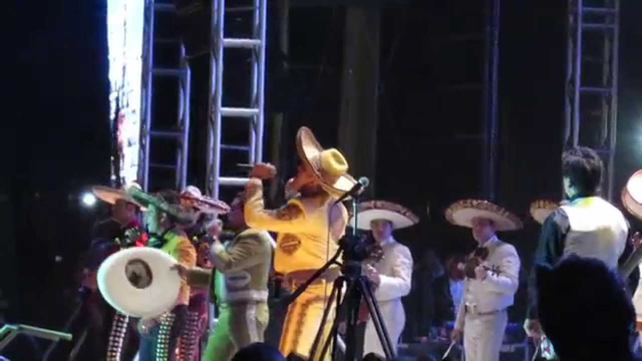 GALA DE MI TIERRA CON JUAN GABRIEL DENME UN RIDE