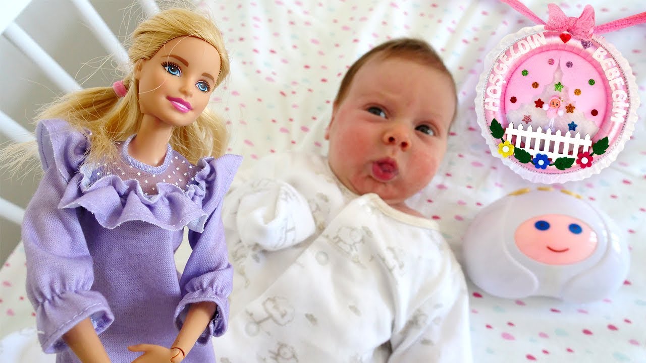Barbie ve Ken  Sevcan 'ın yeni doğan bebeği ile tanışıyor