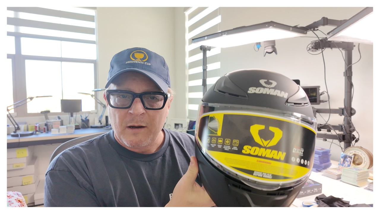 This Bluetooth Motorcycle Helmet Is Way Better Than I Expected