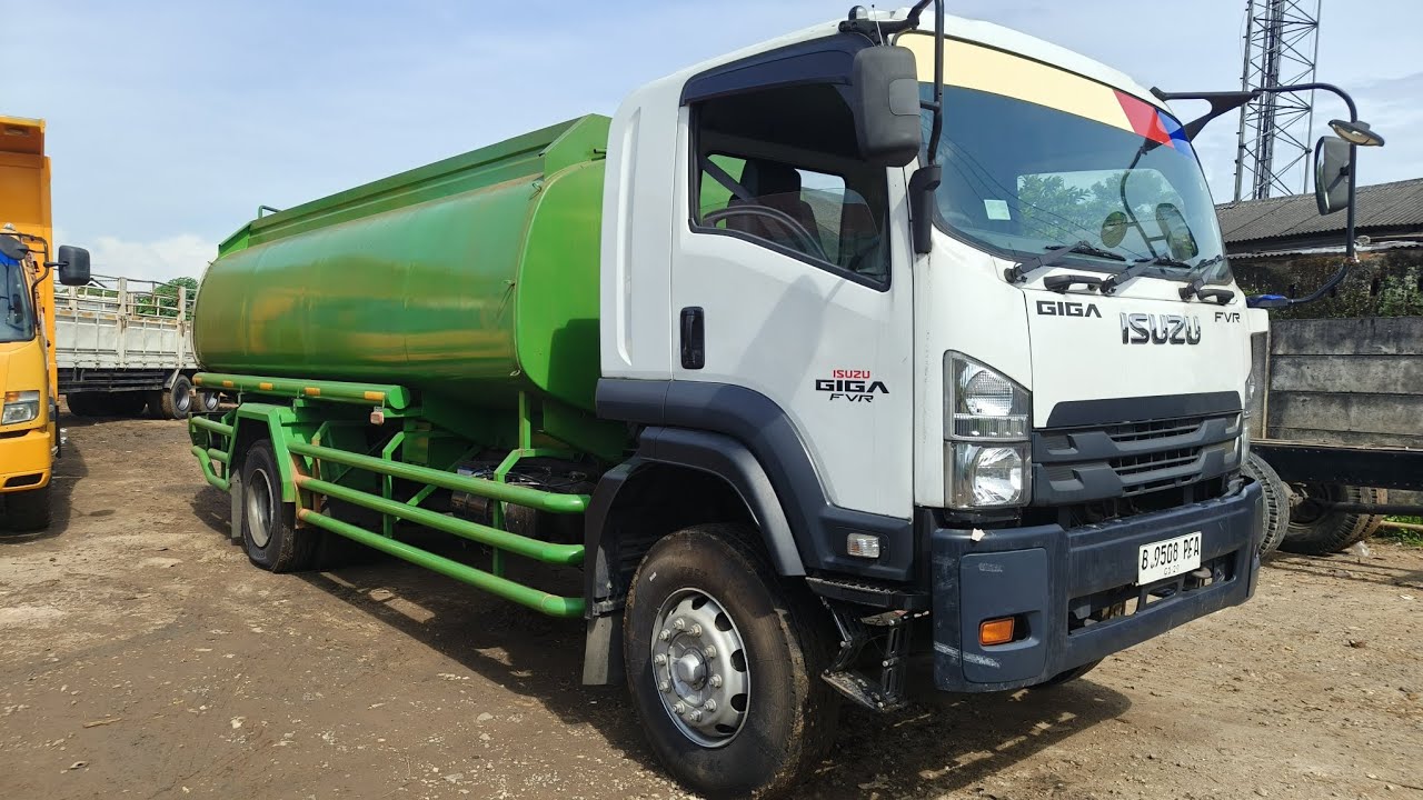 GAK ADA LAWAN! Isuzu Giga FVR 240PS Angkut 16KL Sekali Jalan, Untung Melimpah! #fypシ #viralvideo 