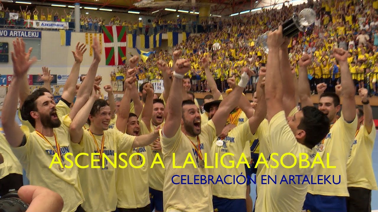 Celebración en Artaleku - Ascenso del Bidasoa Irun a la Liga Asobal | Txingudi Online