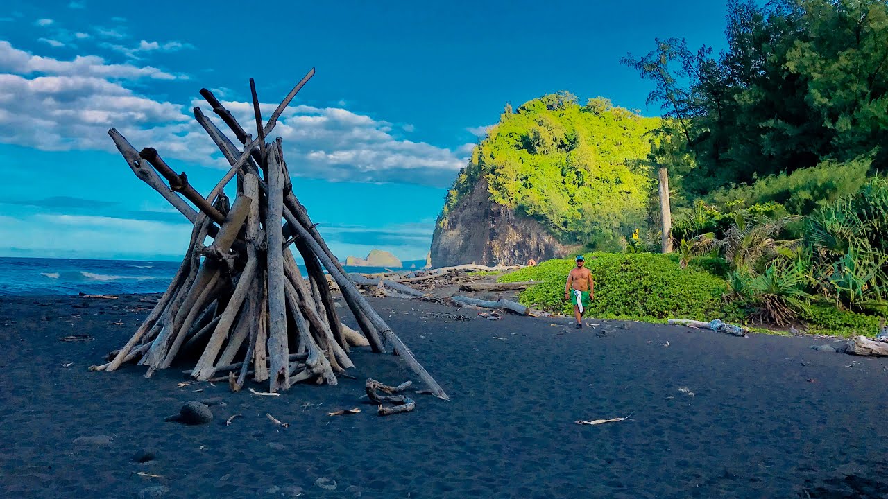 Pololu Valley - Most Beautiful Big Island Hikes