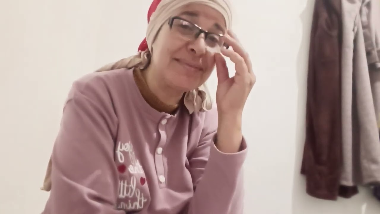 عيت ماندوي  في فقر دام  معرفتش شنو غندير  ستات سنين  هوا فيا