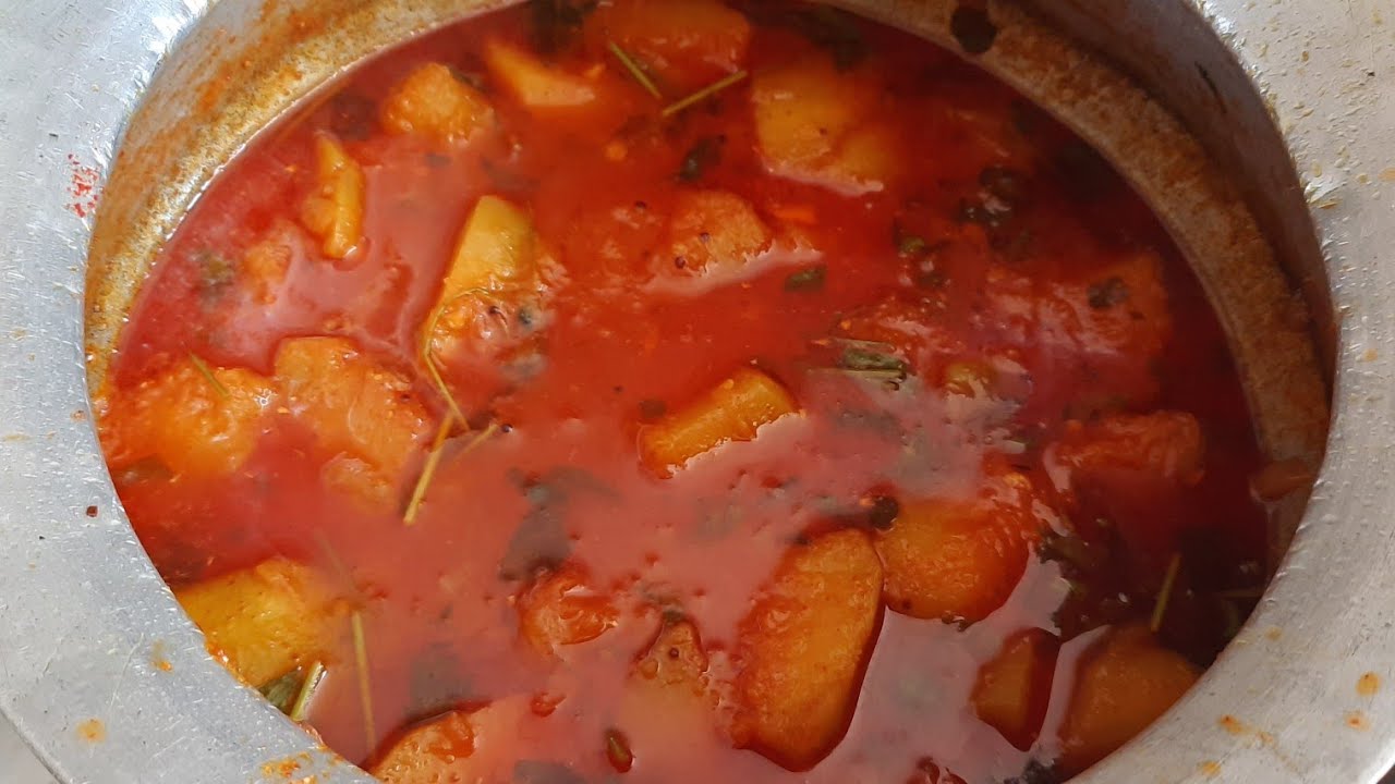 Pumpkin curry / gummadi kaya pulusu
