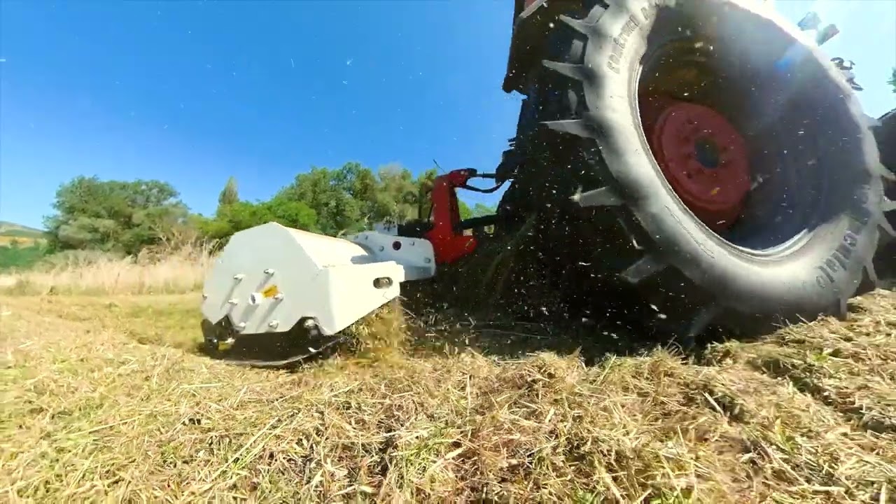 Trincia GIEMME modello TRS con spostamento idraulico - Prova su campo