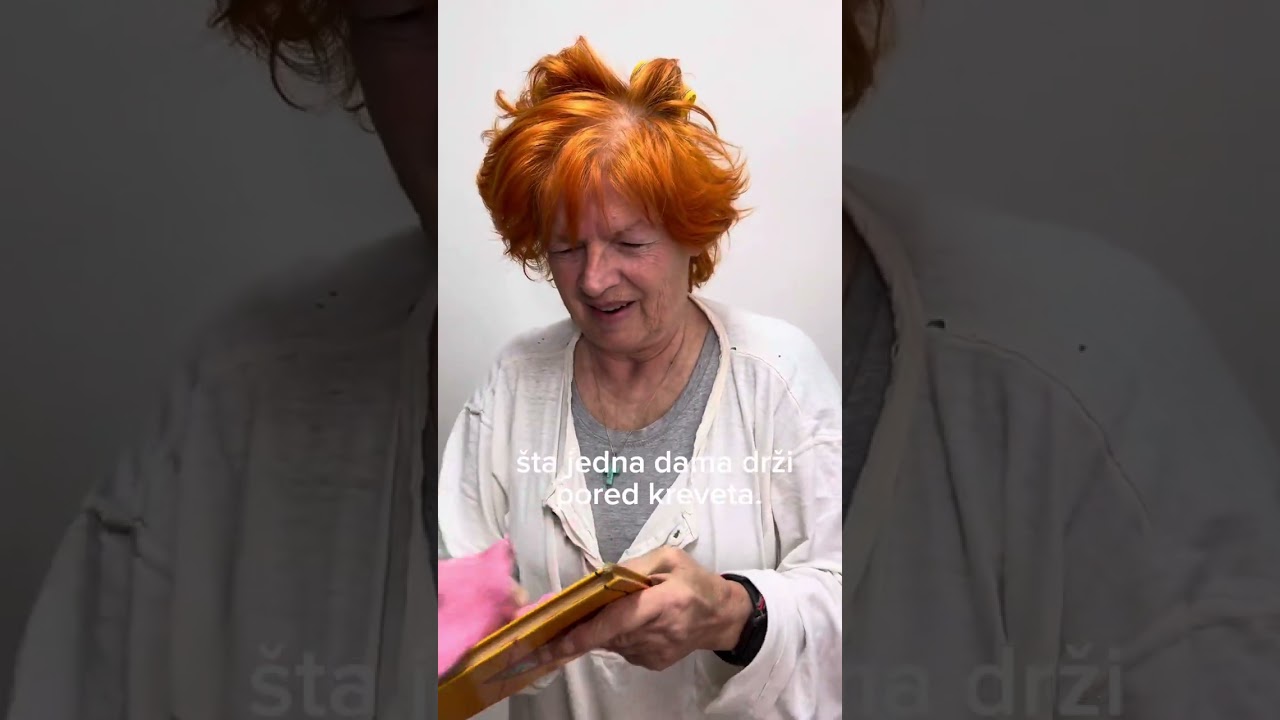 &Scaron;ta dama drži pored kreveta