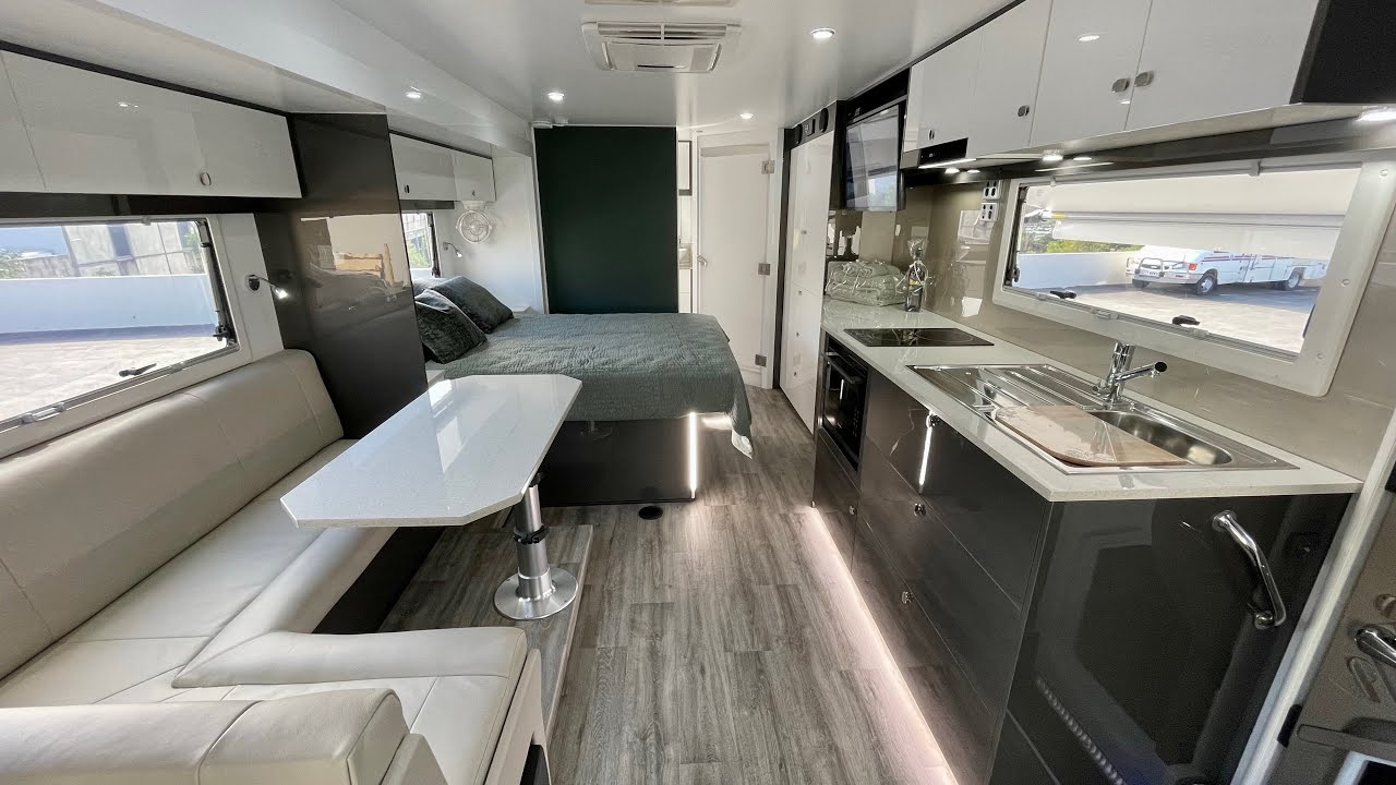 Amazing Motorhome. Latitude Element 27 built on the Iveco Daily 70-210