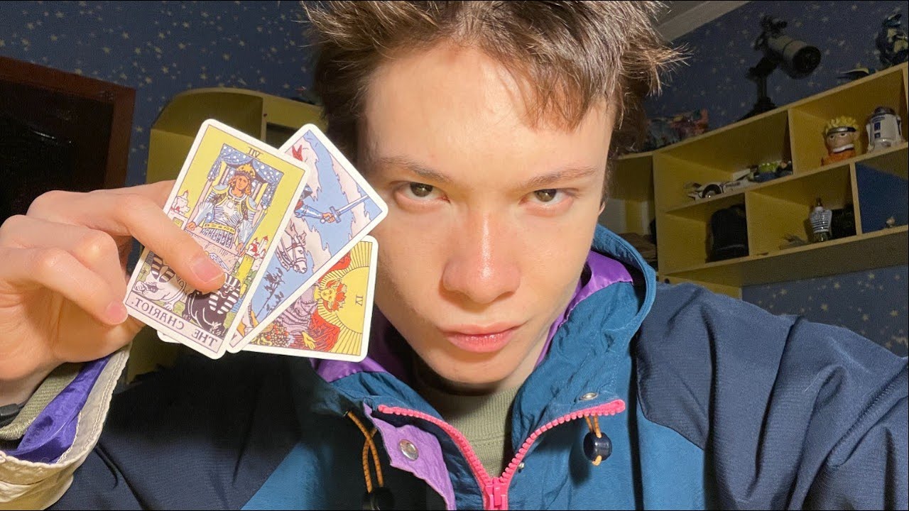 ChatGPT Reads My Tarot… I Can’t Believe What Happened
