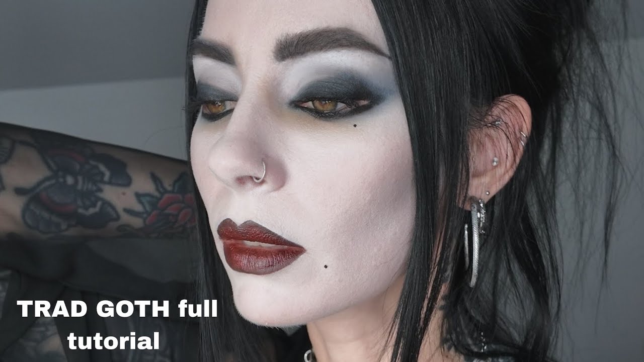 TRAD GOTH inspired makeup look using my new MOB. Beauty Collection