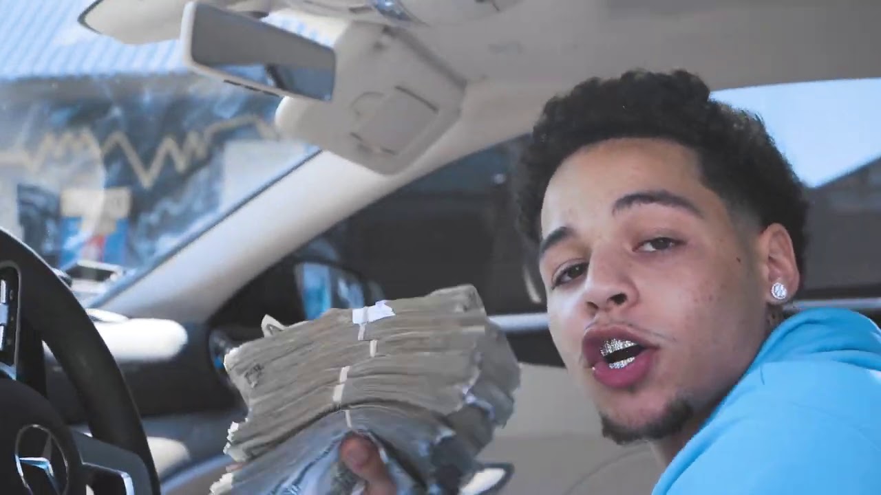 MoneyBagz Buzz - Wock Love Me (Official Music Video)