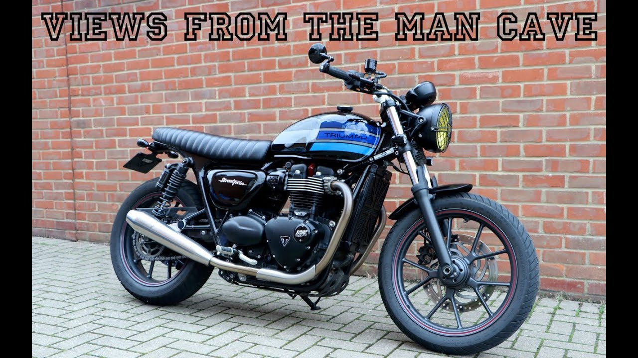Triumph Street Twin - Custom paint by 8 Ball Customs