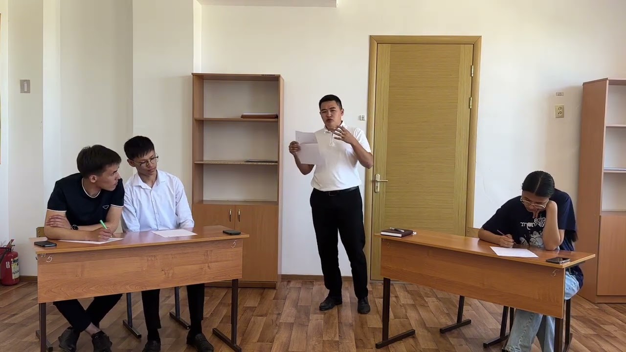 Жас ғасыр дебат клубы #БалаларҮніПікірсайыс