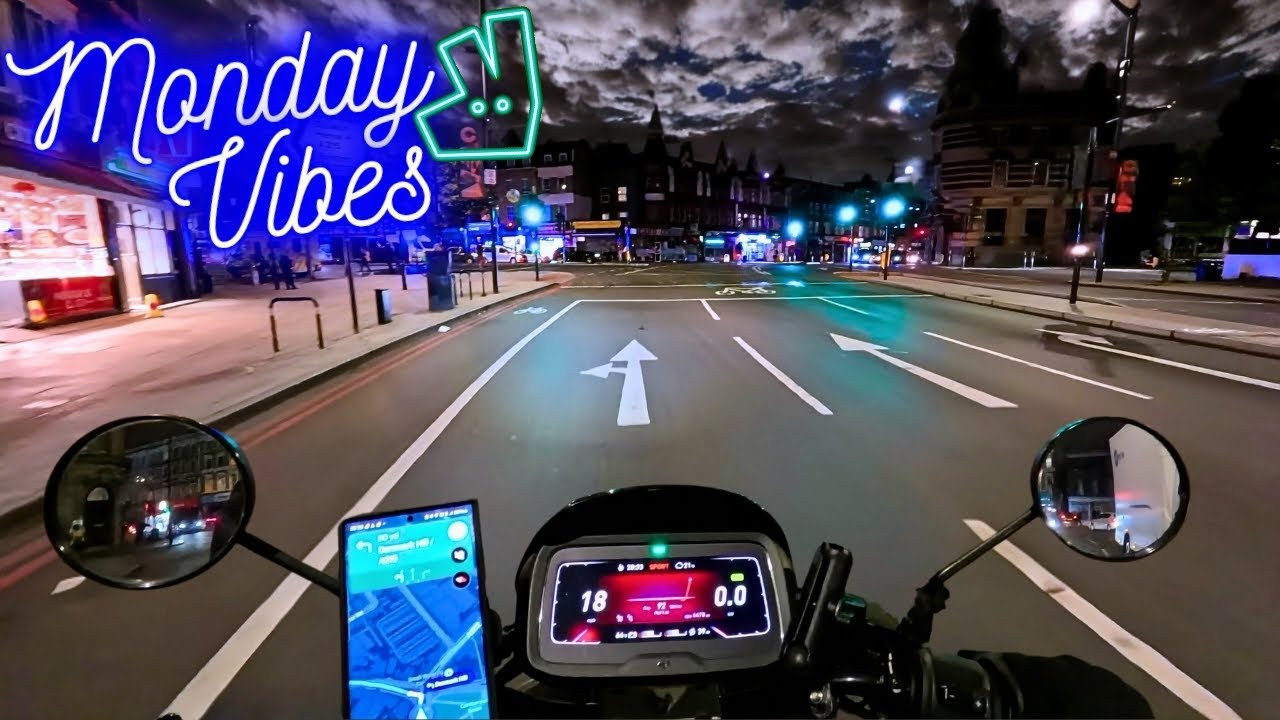 A Relaxing Monday Night Delivering Deliveroo - Riders Thought I Quit The Job And Left The Area!