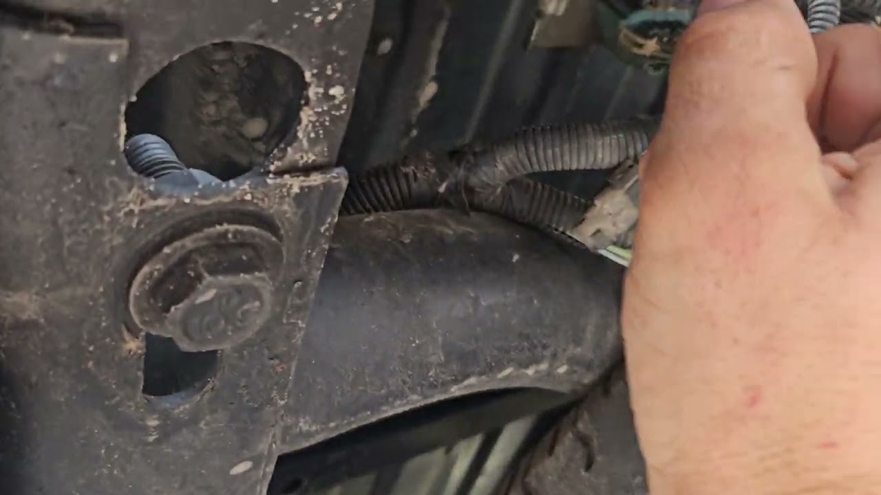 99 to 06 silverado reverse light fix