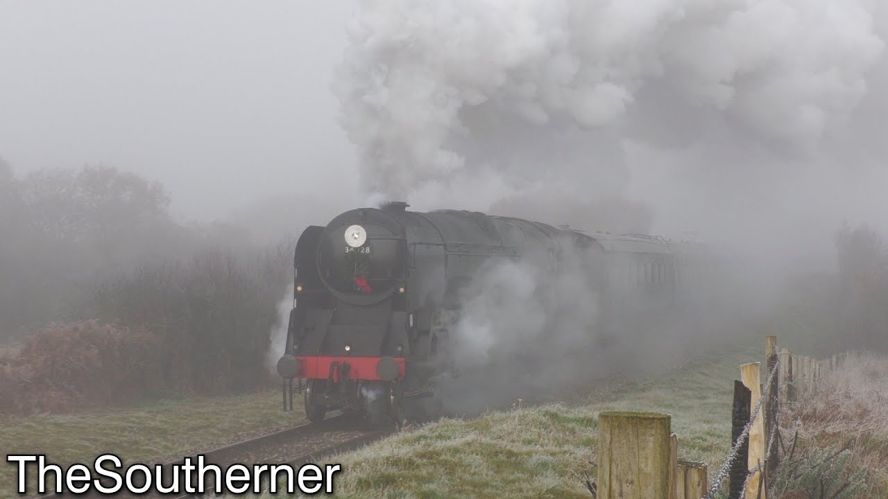 34028 "Eddystone" thunders 'The Polar Express' through thick fog on the Swanage Railway 02/12/2023