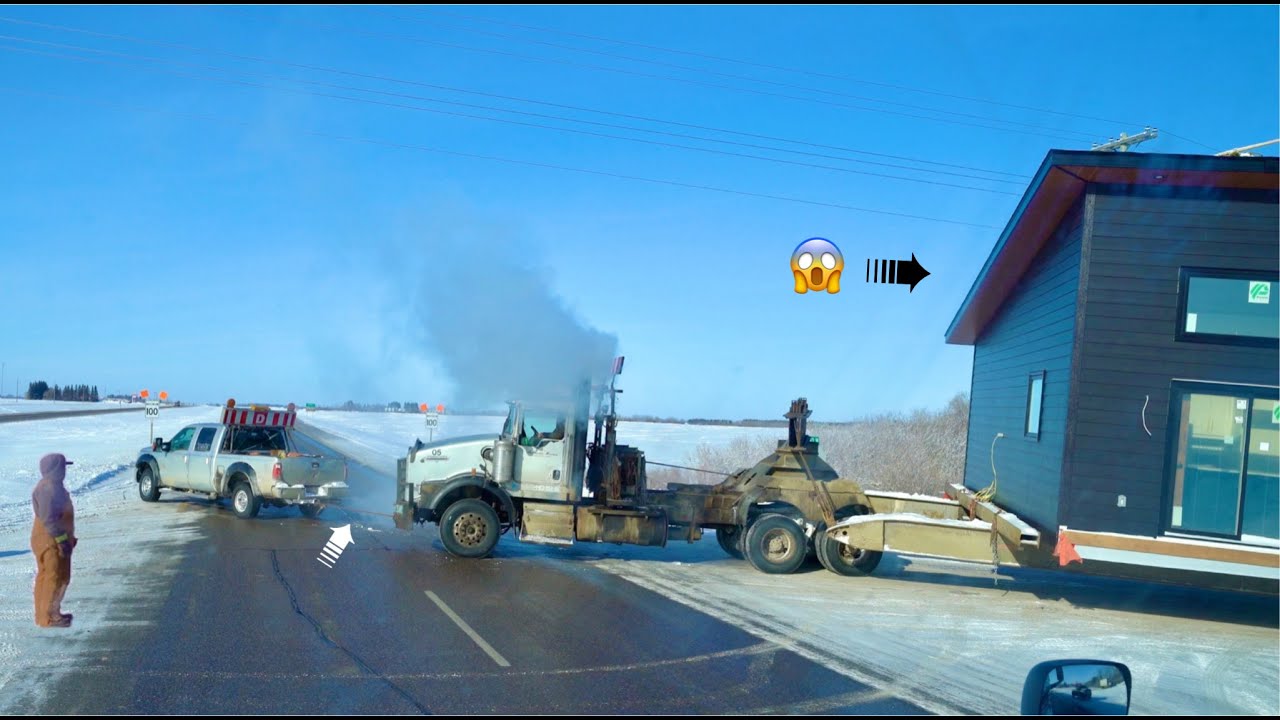 Oversize load Truck ko CAR Kheech Rhi Hai on ICY ROAD | Canada Deadliest Winter part - 1