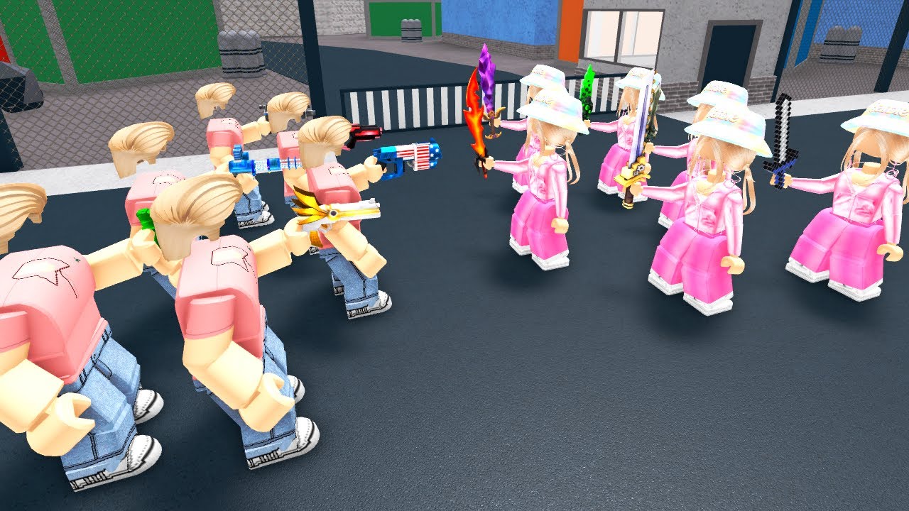 BARBIE vs KEN IN MM2!
