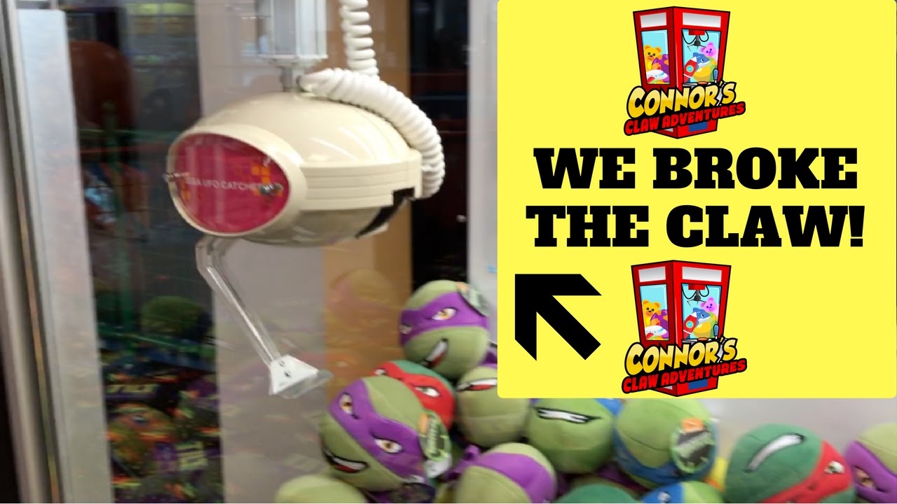 😆OMG WE BROKE the Claw!!Ninja Turtles Claw Machine!😆