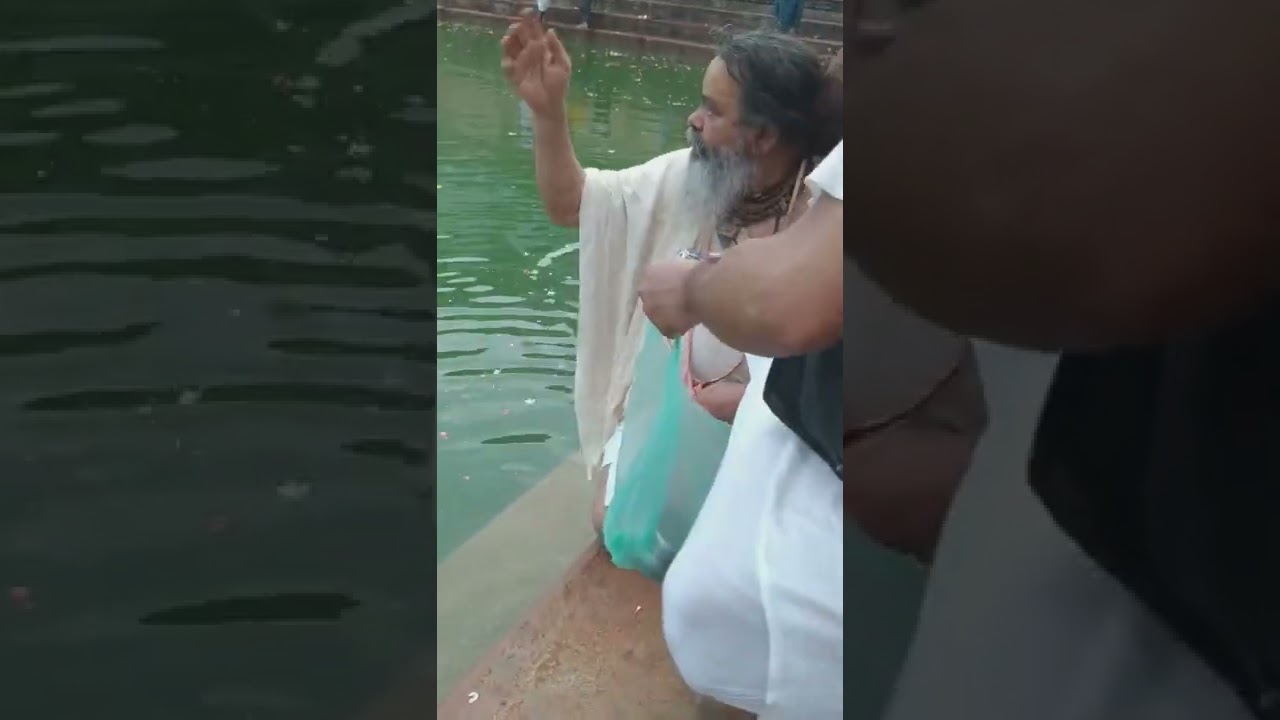 पूज्य श्री विनोद बाबा जी के राधा कुंड में दर्शन