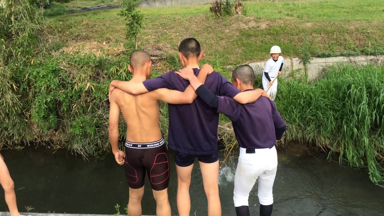 川飛び込み