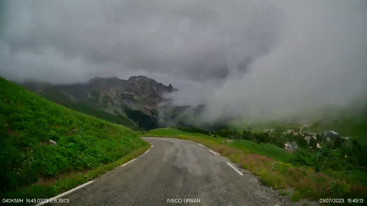 D902 przełęcz  pass High Alpen...Route des Grandes Alpen.. scenic road 4k