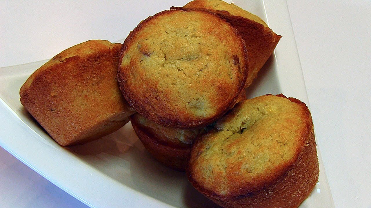 Betty's Oversized Banana Pecan Muffins