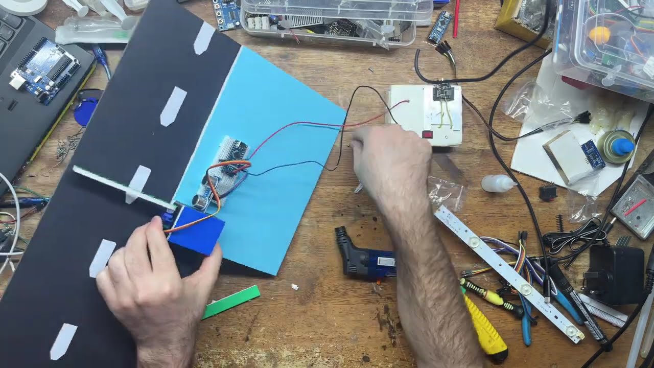 🚙 نظام دخول ذكي للمواقف | مشروع Arduino احترافي  للمبتدئين اردوينو