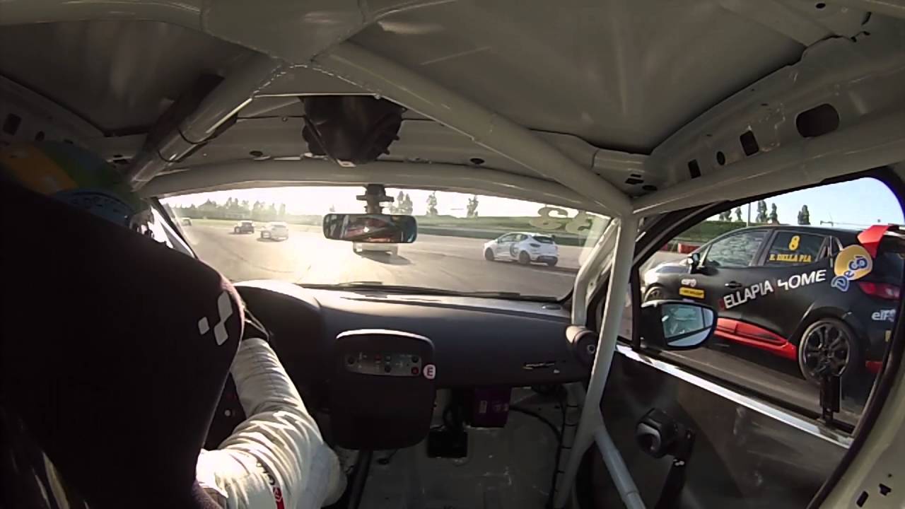 Renault Clio Cup 2016, Misano Gara 1 | Sei sorpassi in un giro. It's possible!