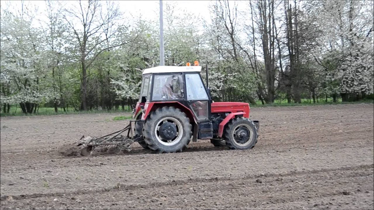 Zetor 7045 připravuje