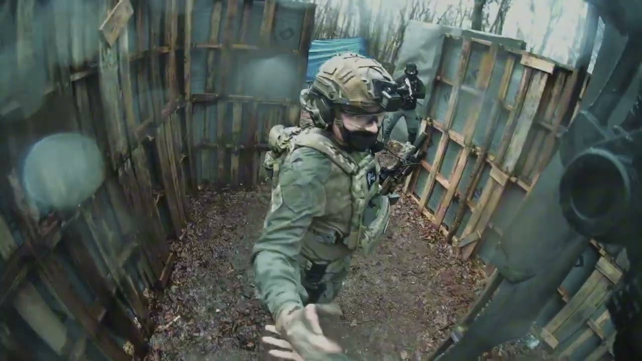 AIRSOFT | de la boue, de la pluie et des frags à Airsoft Corp #airsoft #paintball #warzone #fakegun 