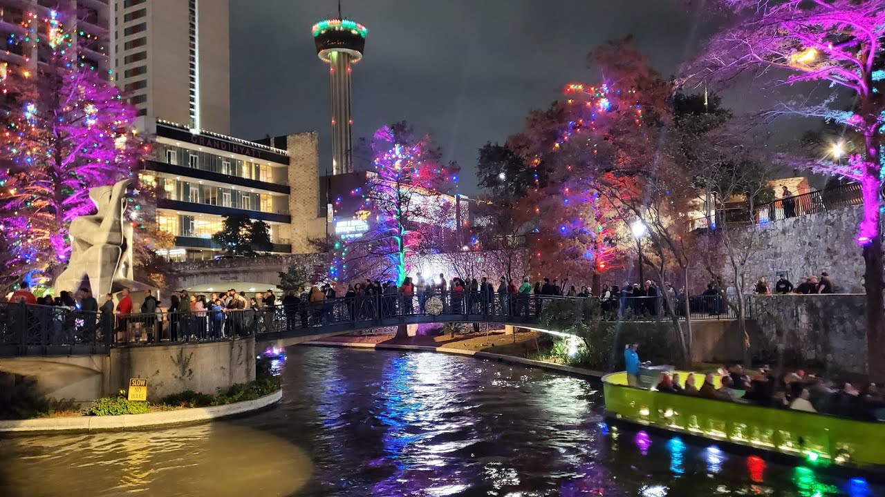 Riverwalk San Antonio Texas Christmas 2024 POV Walkthrough Tour of Beautiful Holiday Lights 4K Video
