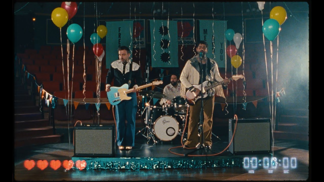 Fresno - Me And You (F*da Eu e Voc&ecirc;) (CLIPE OFICIAL)