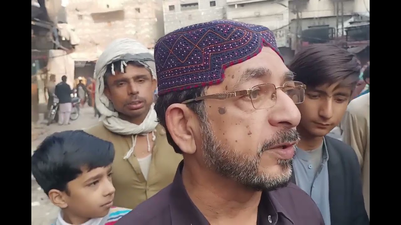 Anti encroachment department action at Surahiya padhar Larkana 