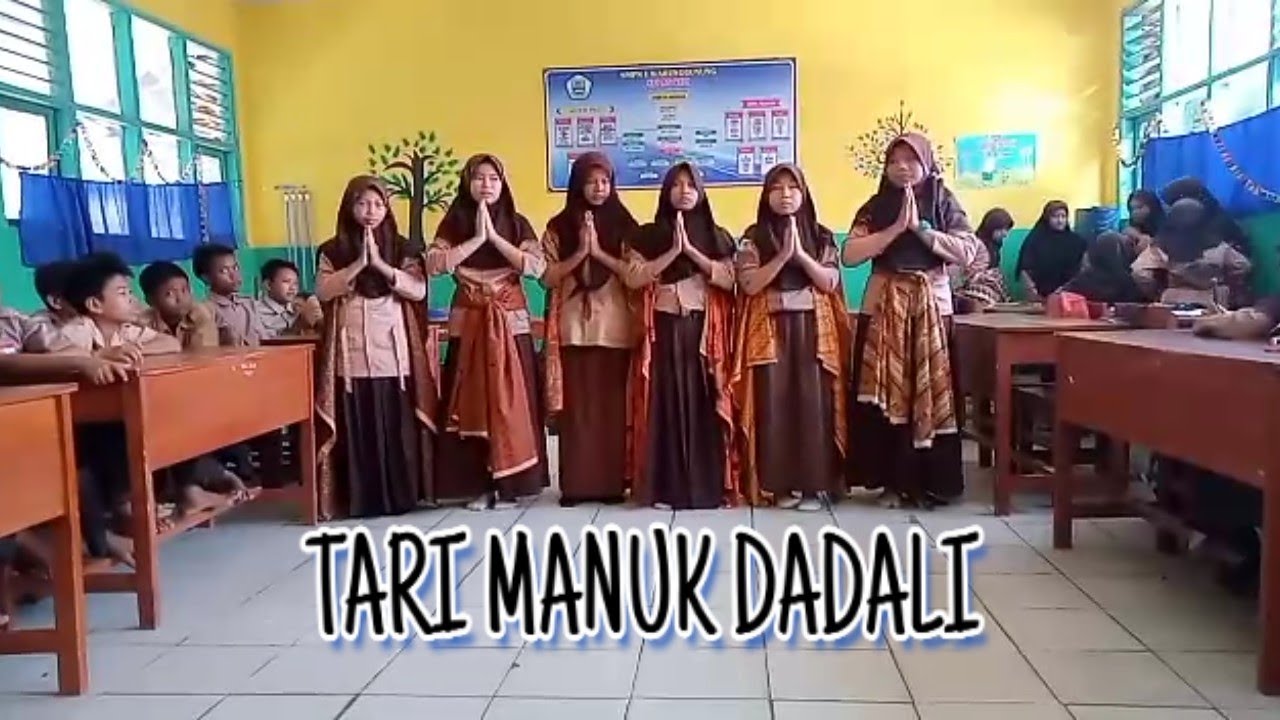 TARI MANUK DADALI (SMPN 1 WARUNGGUNUNG)